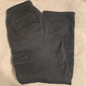 aritzia tna mega cargo sweatpants in echo grey